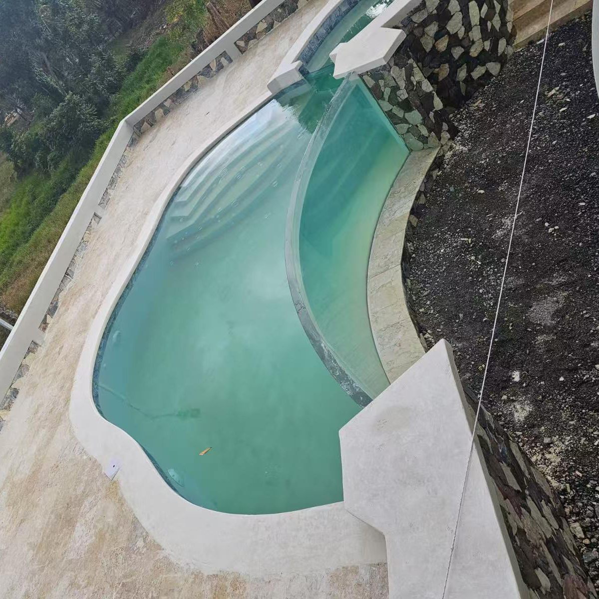 Acrylic pool viewing panel for Crystal Blue, BGC Philippines - 7.8 m x 0.7 m x 80 mm